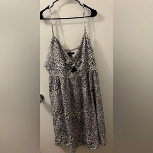 NWT Banana Republic White Leopard print sundress